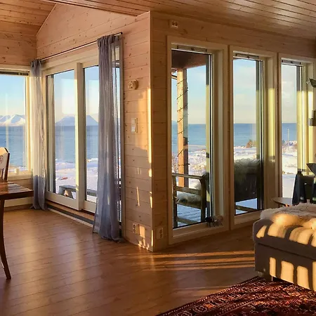 Lovely Amidst Bustling Wildlife Tatil Evi