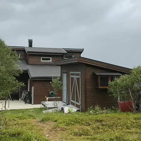 Holiday home Lovely Amidst Bustling Wildlife *